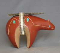 Tony Da, Bear figure